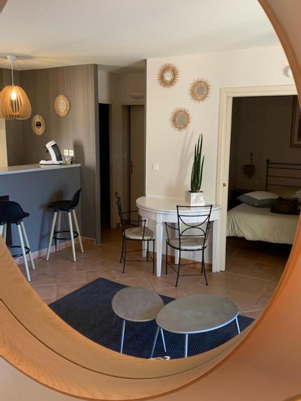 Appartement Cosy Avec Climatisation Reversible Golf De Saumane Экстерьер фото